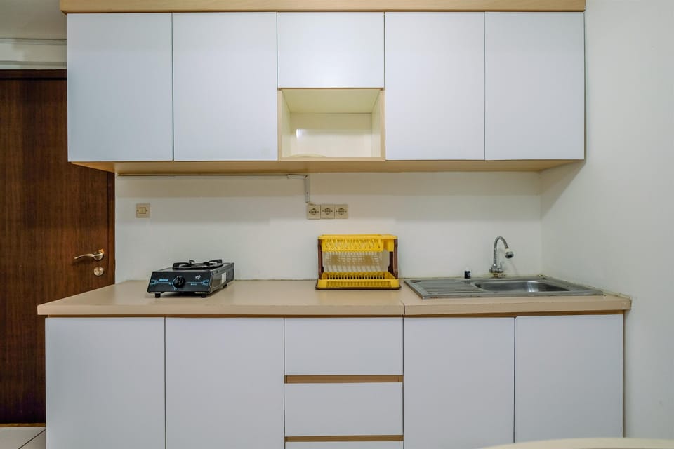 Apartment, 2 Bedrooms | Private kitchen | Fridge, stovetop, cookware/dishes/utensils