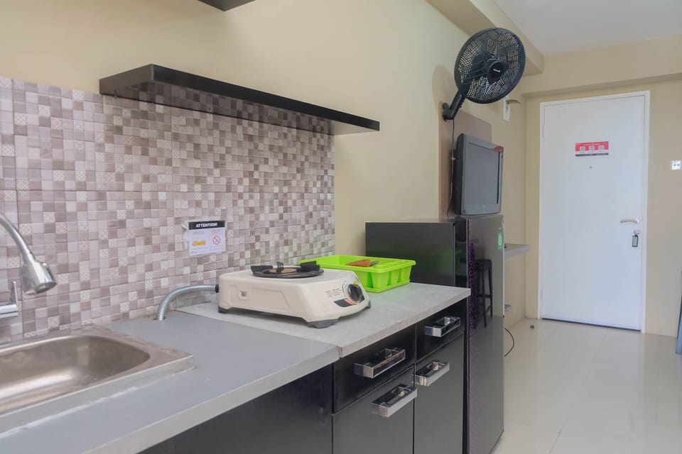 Apartment, 1 Bedroom | Private kitchen | Fridge, stovetop, cookware/dishes/utensils