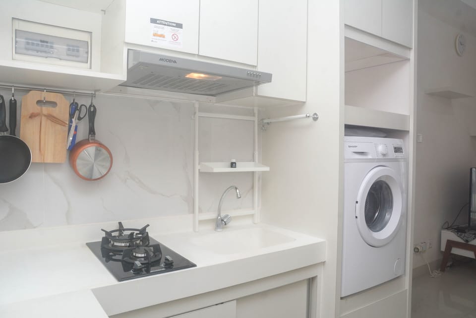 Apartment, 2 Bedrooms | Private kitchen | Fridge, stovetop, cookware/dishes/utensils
