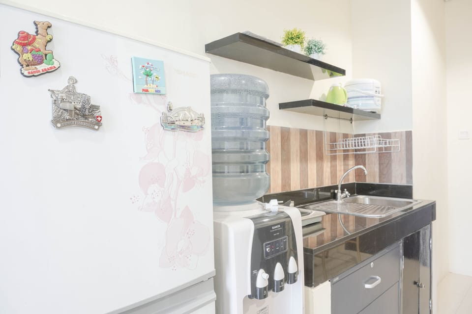 Apartment, 2 Bedrooms | Private kitchen | Fridge, stovetop, cookware/dishes/utensils