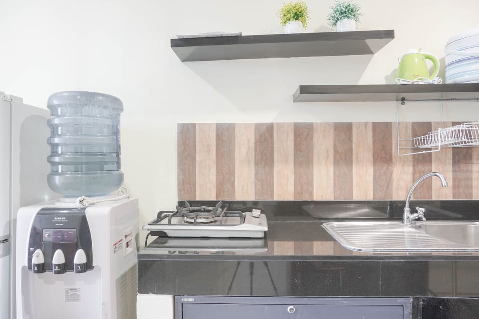 Apartment, 2 Bedrooms | Private kitchen | Fridge, stovetop, cookware/dishes/utensils