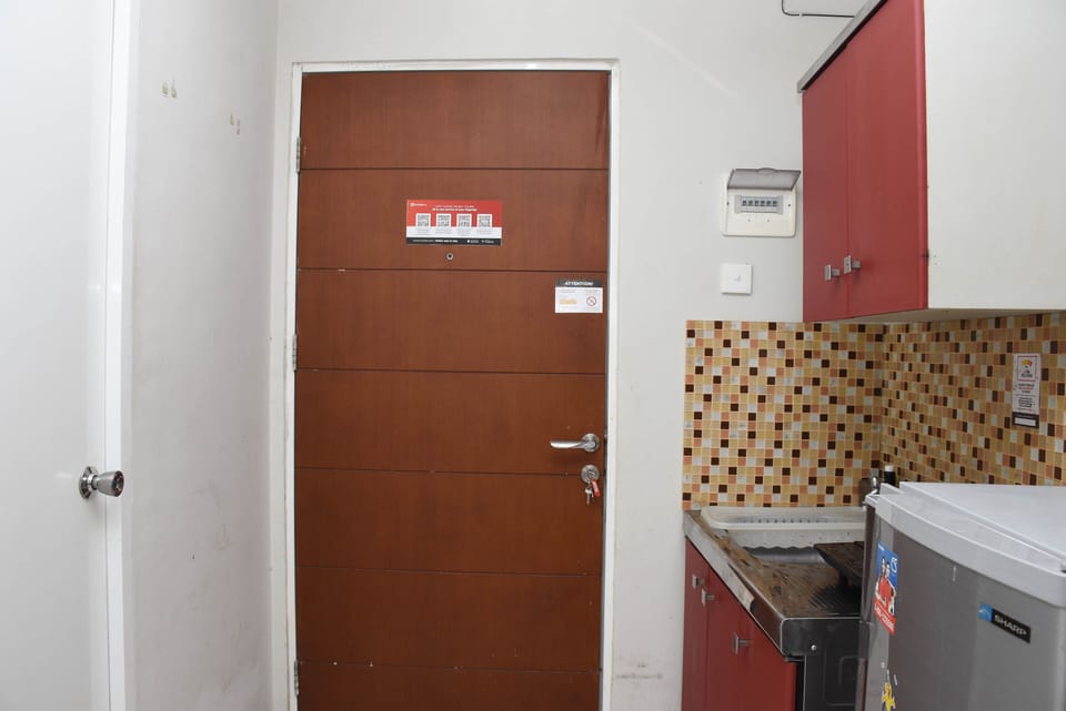 Studio | Private kitchen | Fridge, stovetop, cookware/dishes/utensils