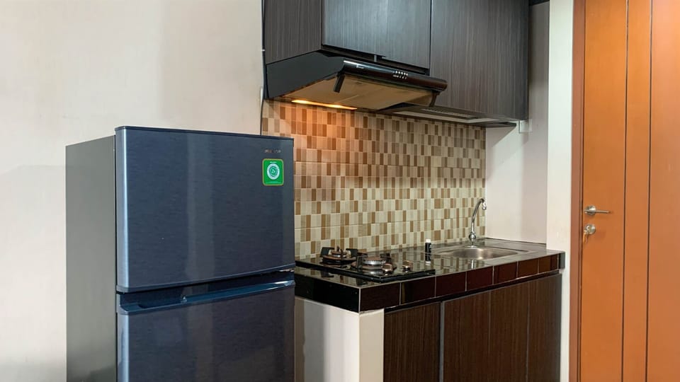 Studio | Private kitchen | Fridge, stovetop, cookware/dishes/utensils