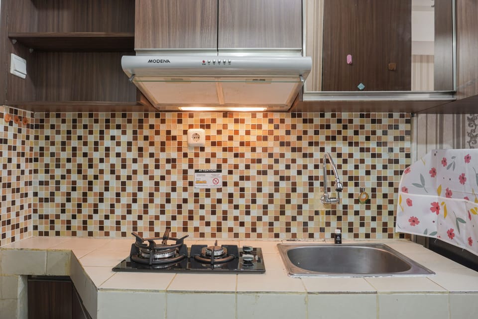 Studio | Private kitchen | Fridge, stovetop, cookware/dishes/utensils