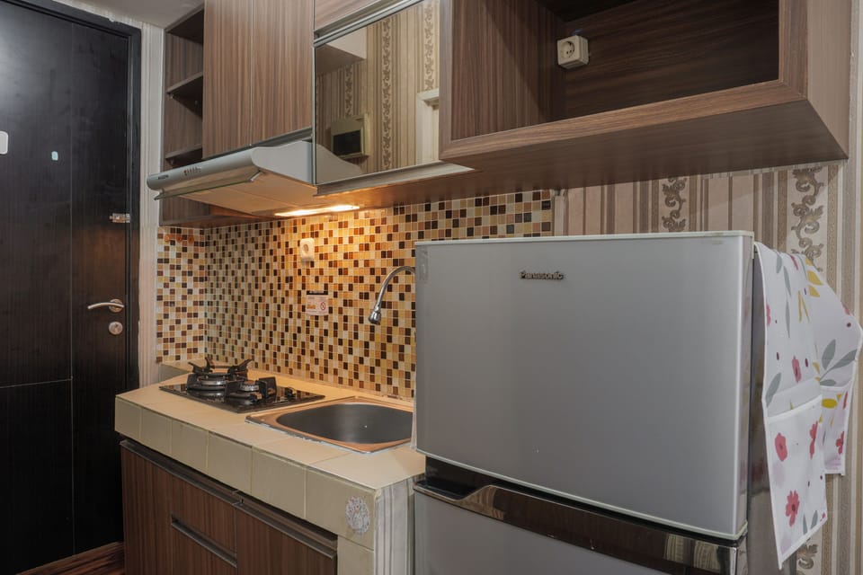 Studio | Private kitchen | Fridge, stovetop, cookware/dishes/utensils