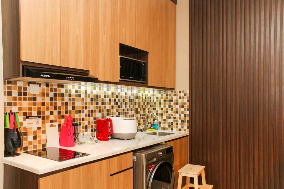 Apartment, 2 Bedrooms | Private kitchen | Fridge, stovetop, cookware/dishes/utensils