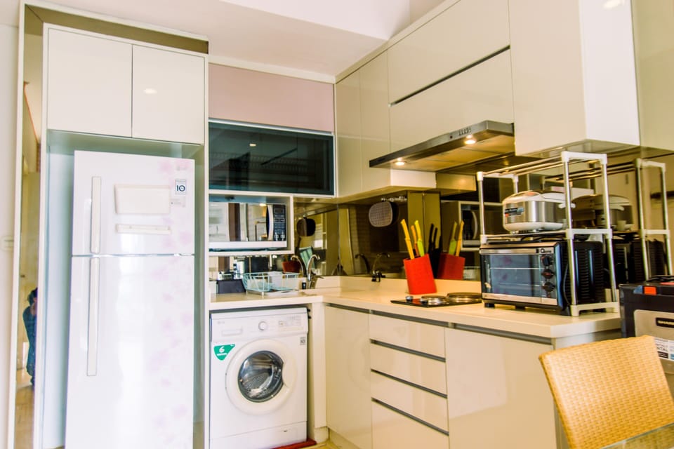 Apartment, 1 Bedroom | Private kitchen | Fridge, stovetop, cookware/dishes/utensils