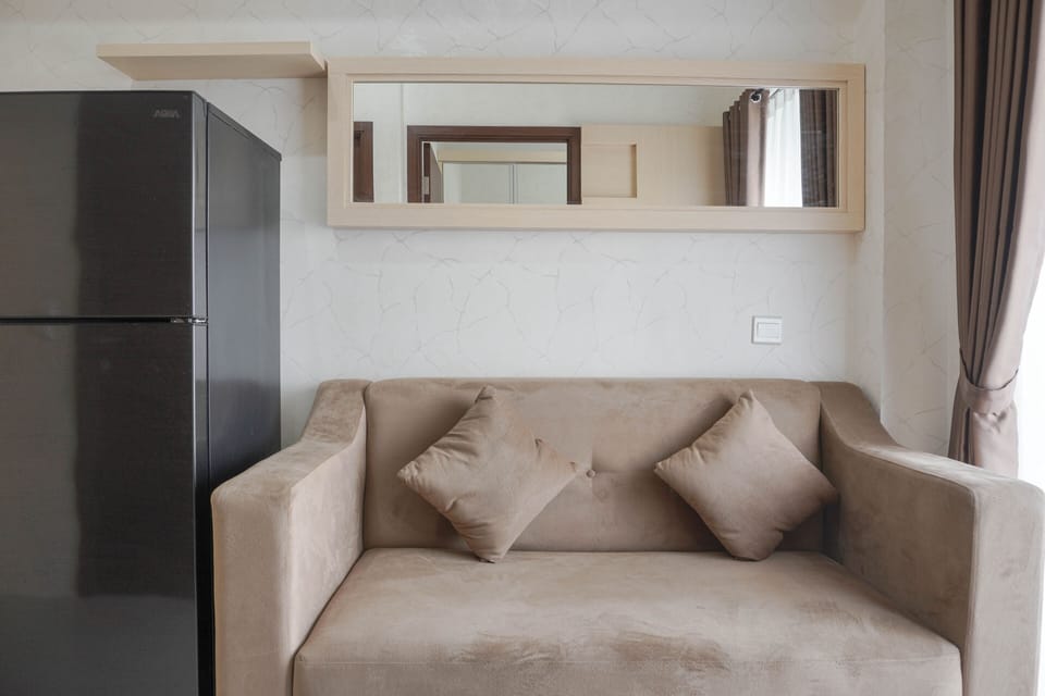 Apartment, 2 Bedrooms | Living area | TV