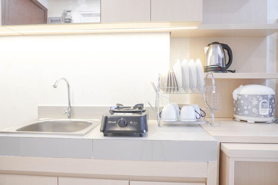 Apartment, 2 Bedrooms | Private kitchen | Fridge, stovetop, cookware/dishes/utensils