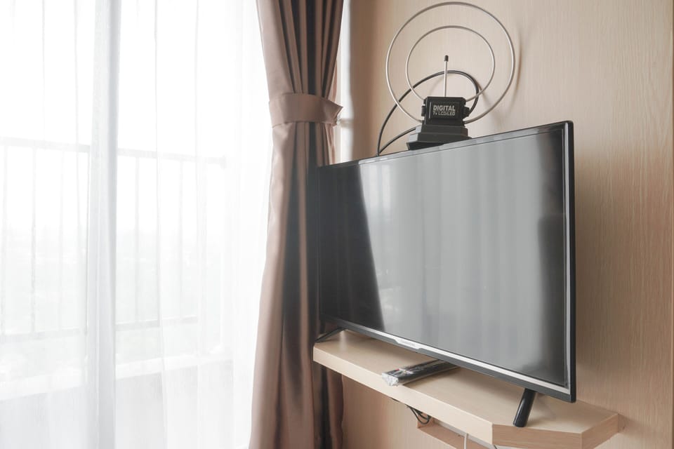 Apartment, 2 Bedrooms | Living area | TV
