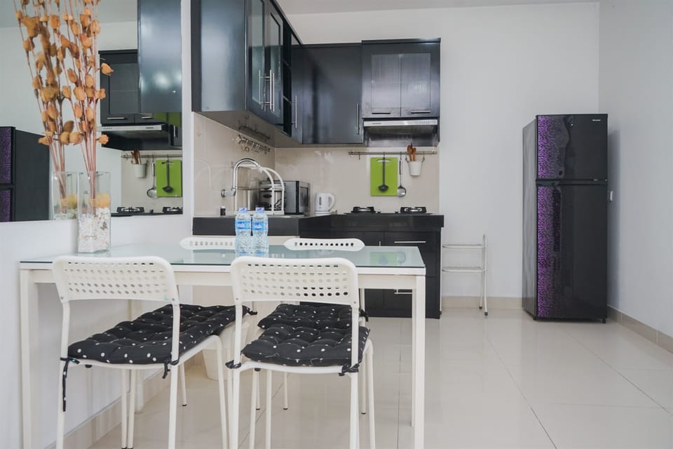 Apartment, 2 Bedrooms | In-room dining