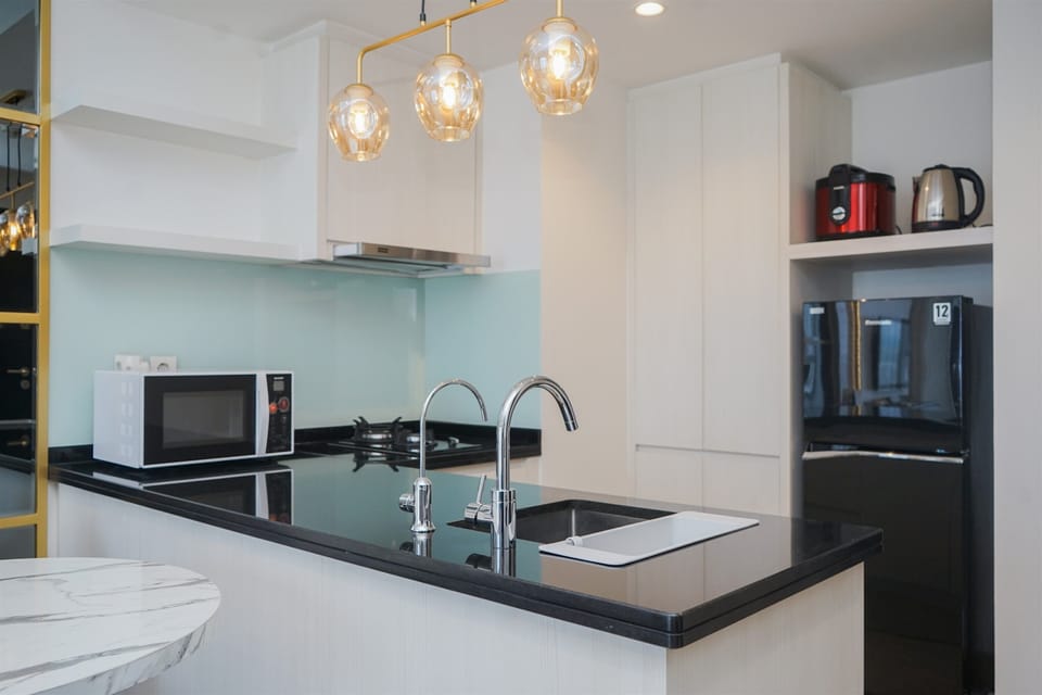 Apartment, 1 Bedroom | Private kitchen | Fridge, stovetop, cookware/dishes/utensils
