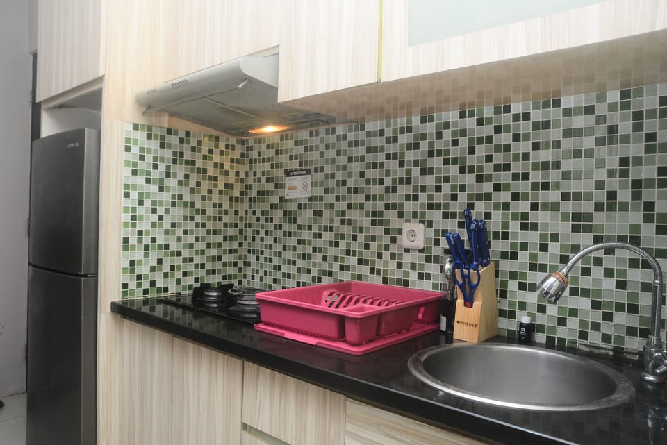 Apartment, 2 Bedrooms | Private kitchen | Fridge, stovetop, electric kettle, cookware/dishes/utensils