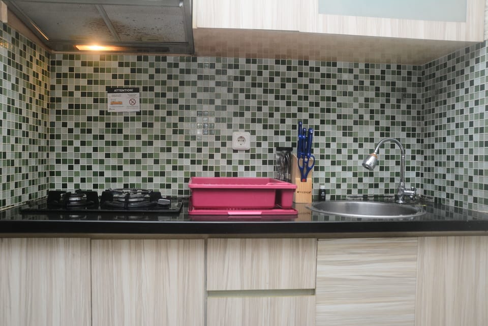 Apartment, 2 Bedrooms | Private kitchen | Fridge, stovetop, electric kettle, cookware/dishes/utensils