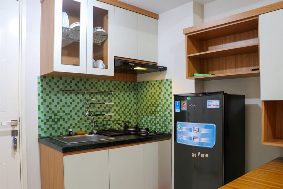 Apartment, 2 Bedrooms | Private kitchen | Fridge, stovetop, cookware/dishes/utensils