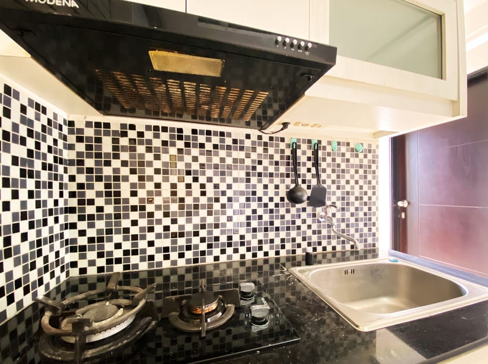 Apartment, 2 Bedrooms | Private kitchen | Fridge, stovetop, cookware/dishes/utensils