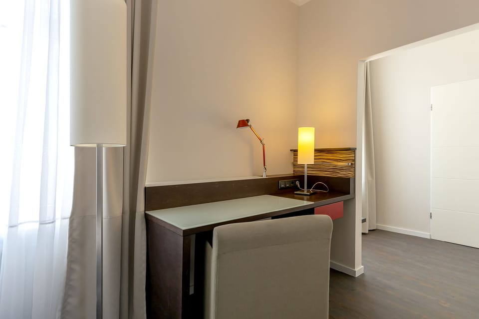Triple Room | In-room safe, free WiFi, bed sheets