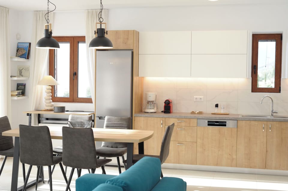 Villa, 5 Bedrooms, Accessible, Private Pool | Dining