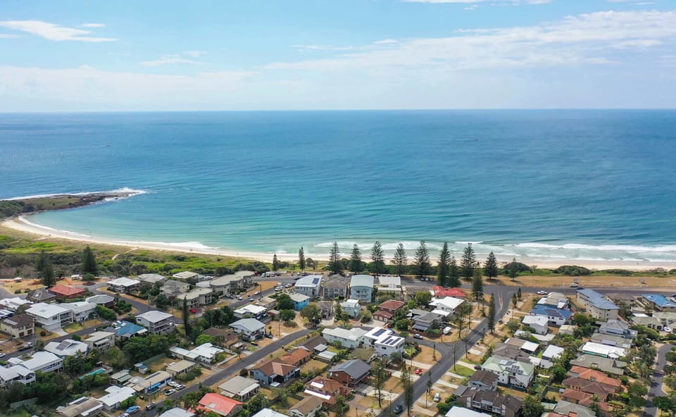 La Ronde Three - Yamba beachside accommodation - Location Shot