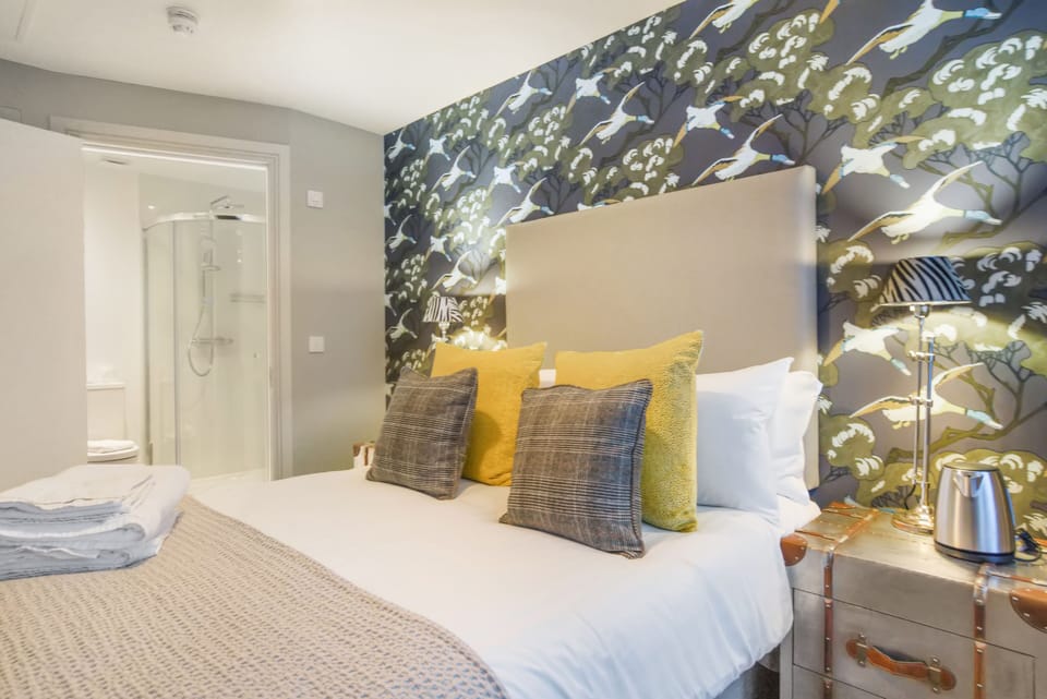 Standard Double Room | Individually decorated, individually furnished, iron/ironing board