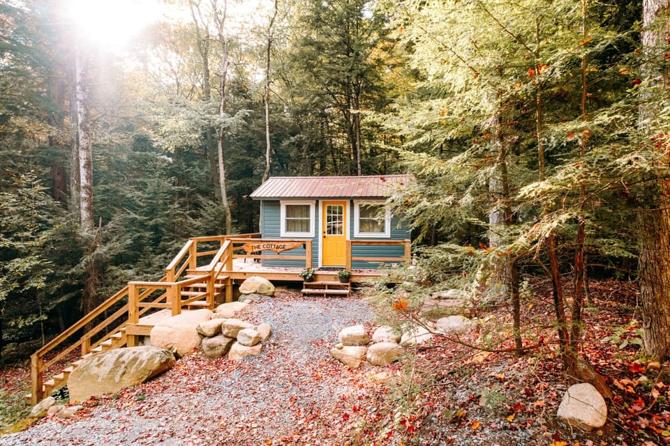 Welcome to our charming cottage, the perfect escape for those seeking peace and tranquility in a natural setting.