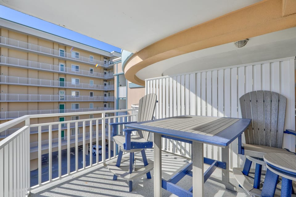 Balcony 2