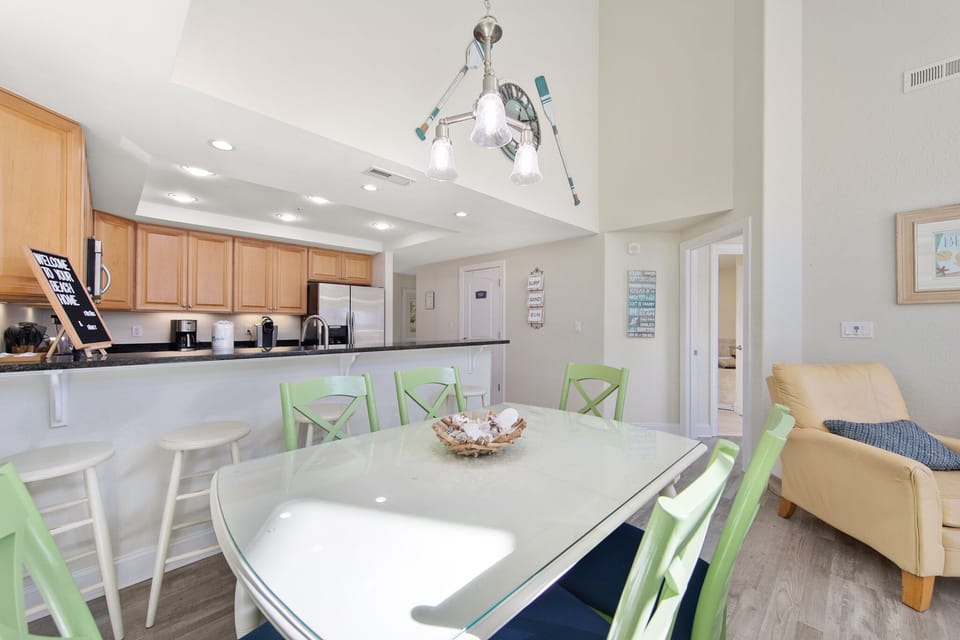 Dining Area 2