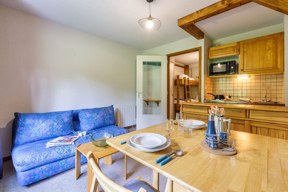 Kitchen and dining area