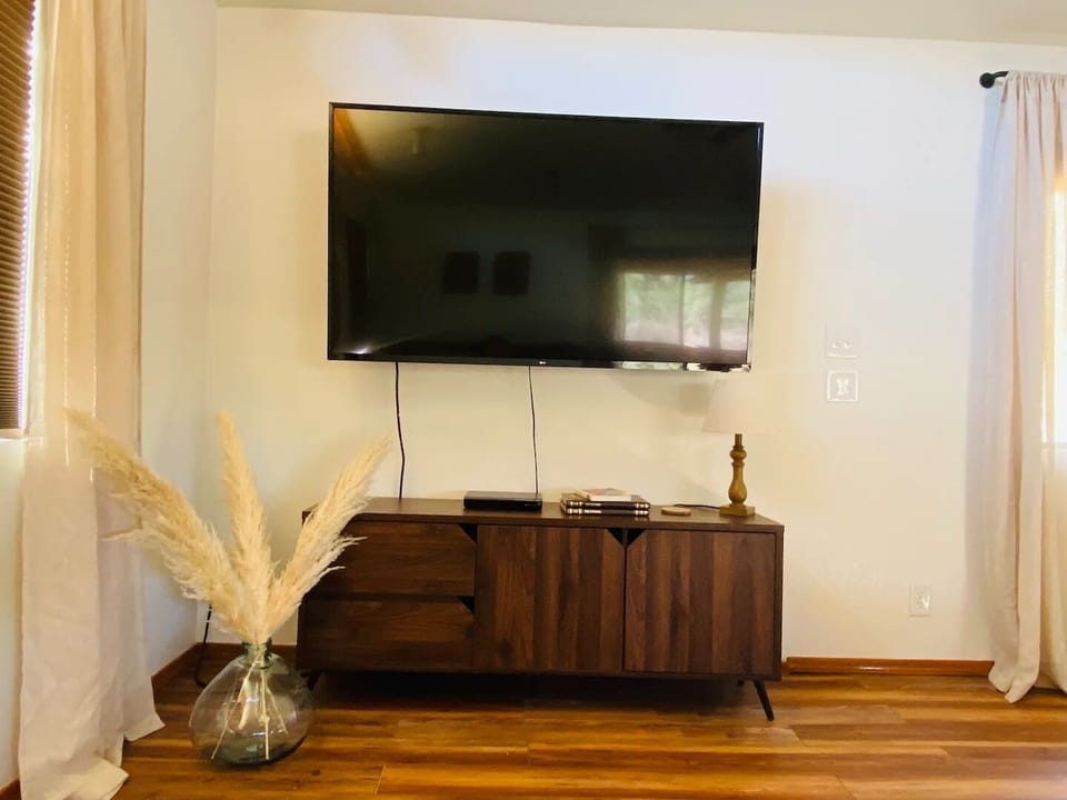 Roku TV in the upstairs pond unit. 