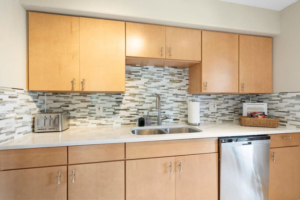 Fully equipped kitchen