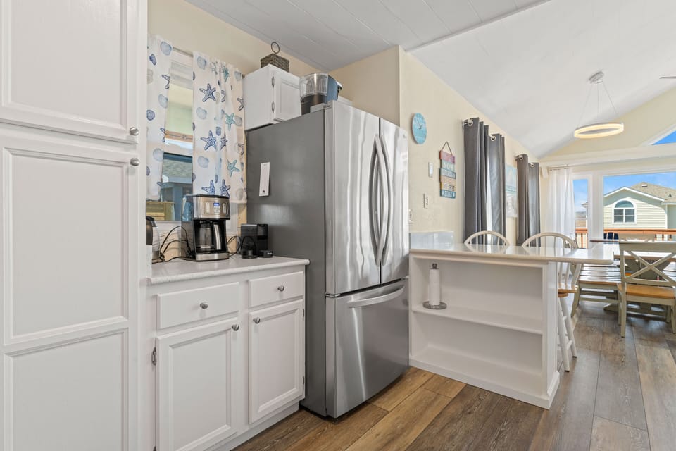 Kitchen - Top Level