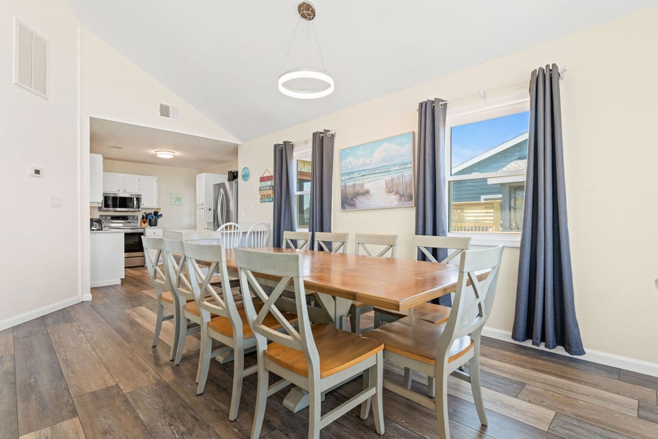 Dining Area - Top Level