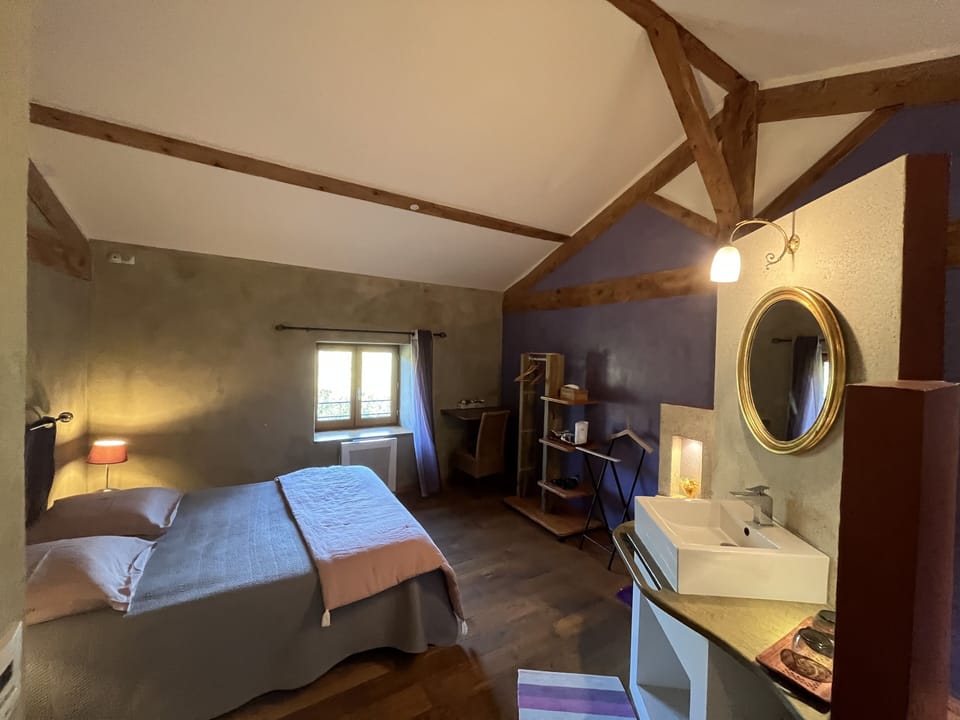 Double Room | Free WiFi, bed sheets