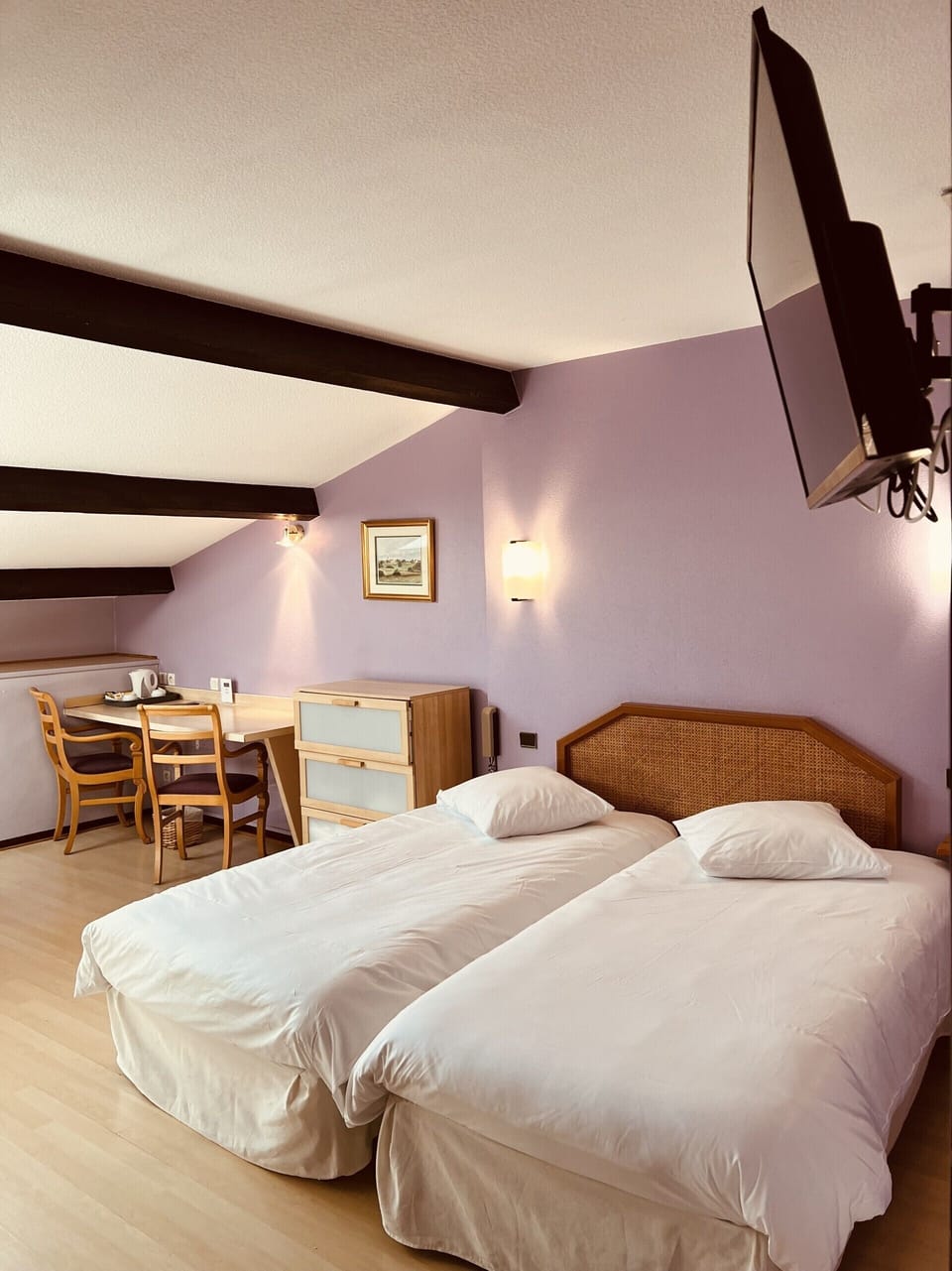 Classic Twin Room | Premium bedding, individually decorated, individually furnished, desk