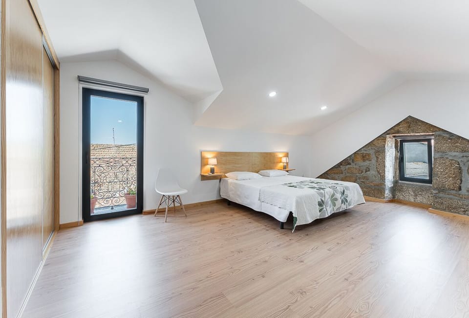 Family Double or Twin Room (Serra da Estrela) | Premium bedding, down comforters, free WiFi, bed sheets