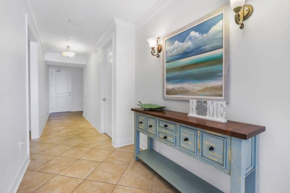 Entrance/ Foyer