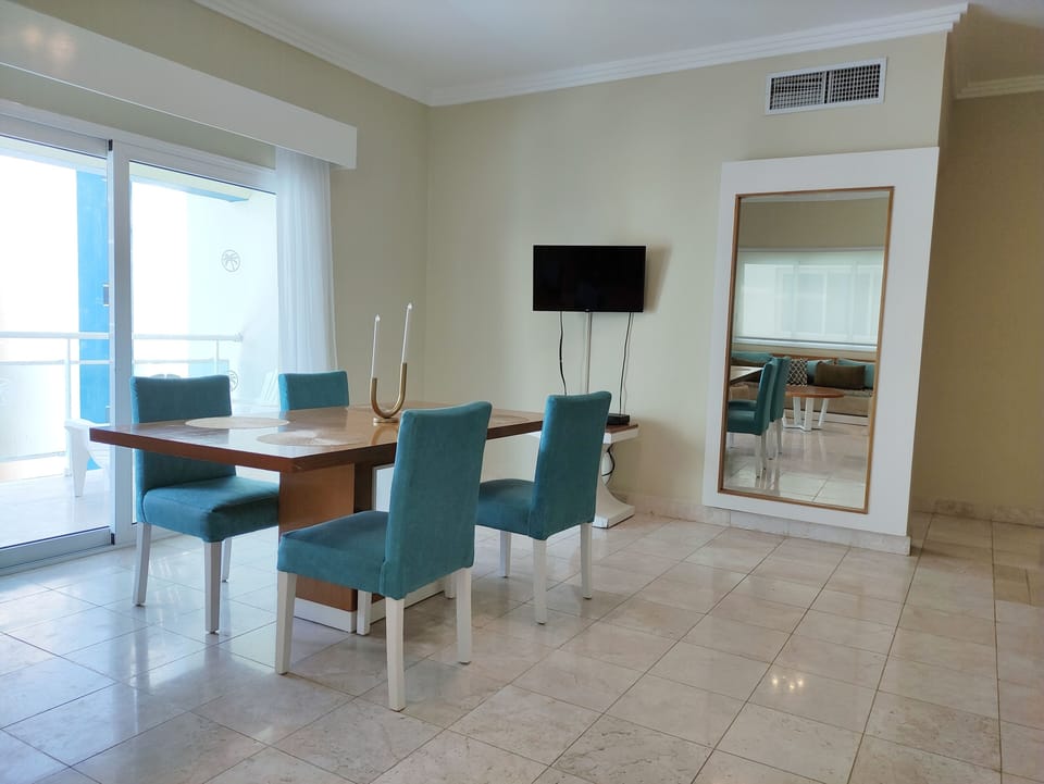 Dining space 