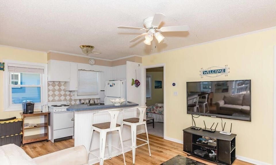 Downstairs Kitchen 2