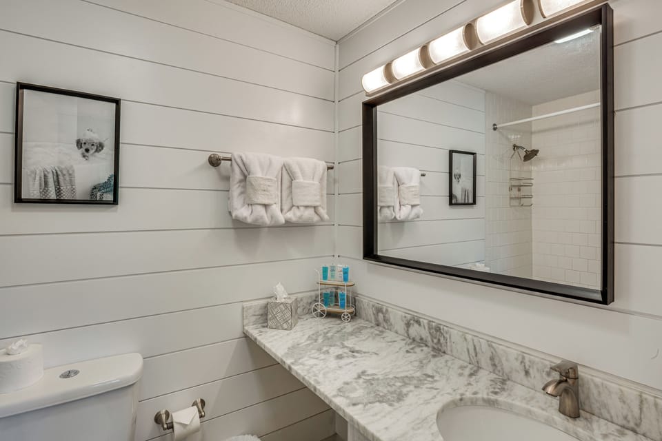 En-Suite Bathroom | 3rd Floor
