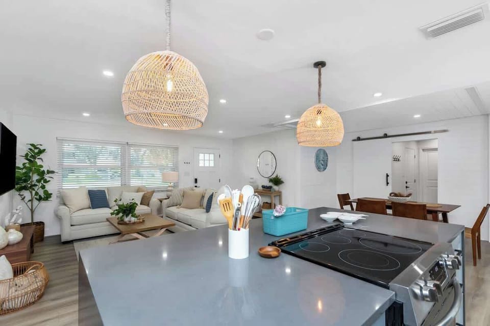 Open layout with plenty of room for the whole family!