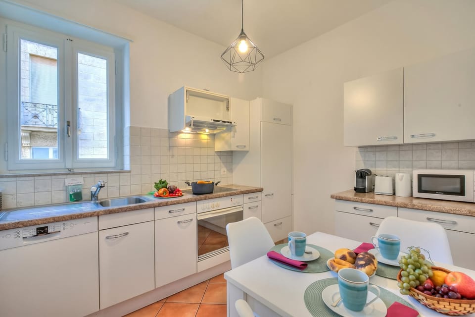 Kitchen and dining area