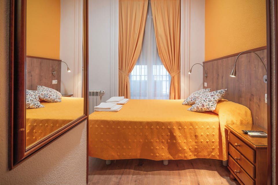 Double Room | In-room safe, desk, blackout drapes, free WiFi