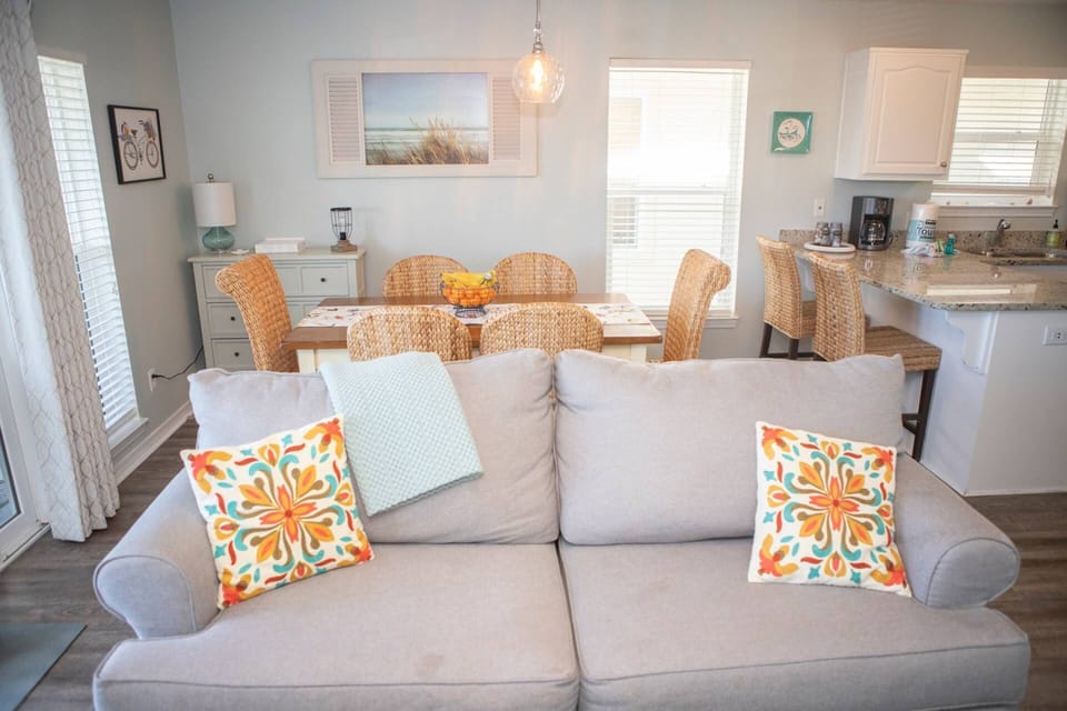 Open concept dining and living area