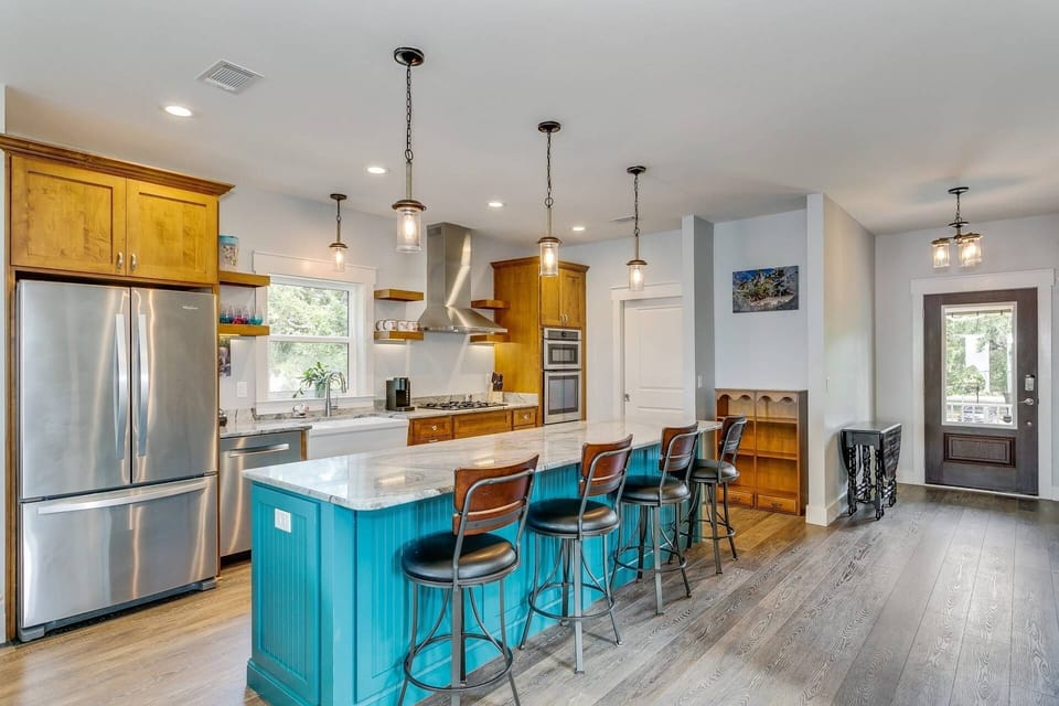 Brand new kitchen with everything you need