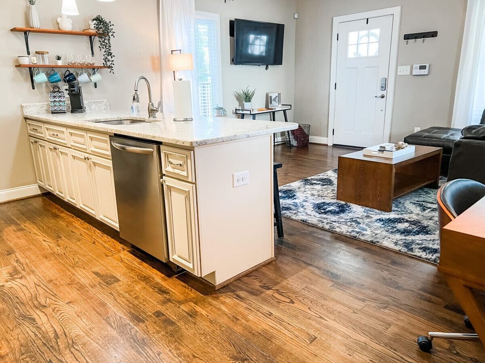 Kitchen & living room