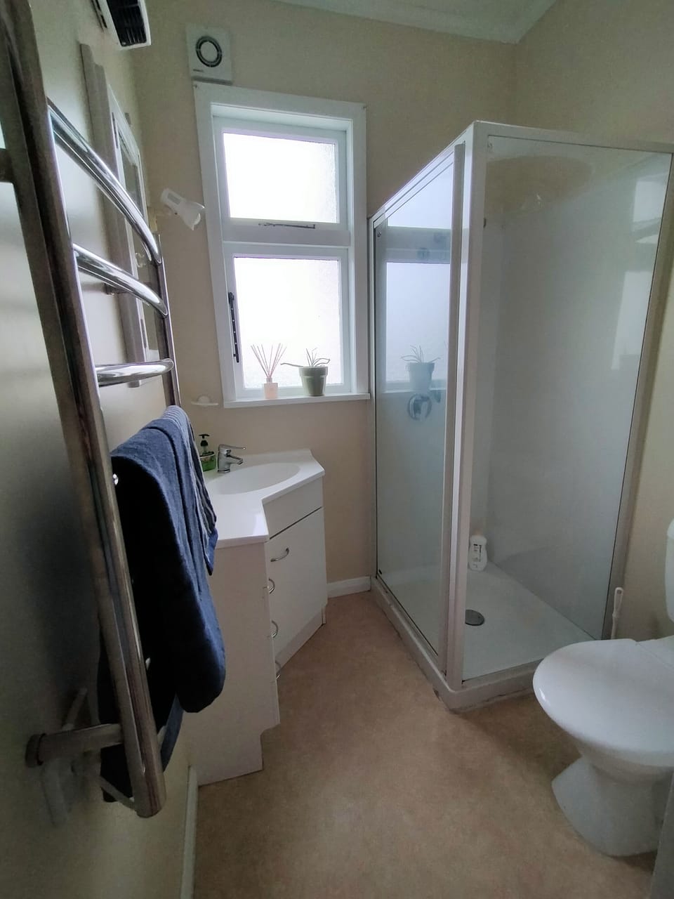 Main Bathroom