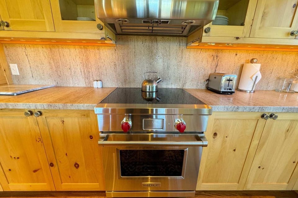 Make use of this top-of-the-line induction range!