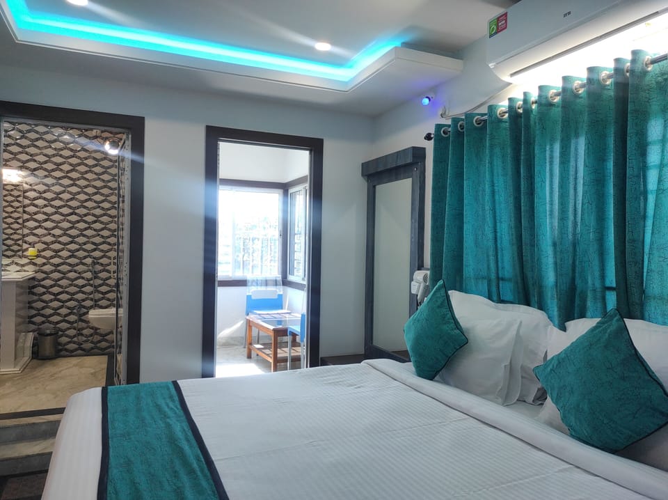Premium Studio Suite | Free WiFi, bed sheets