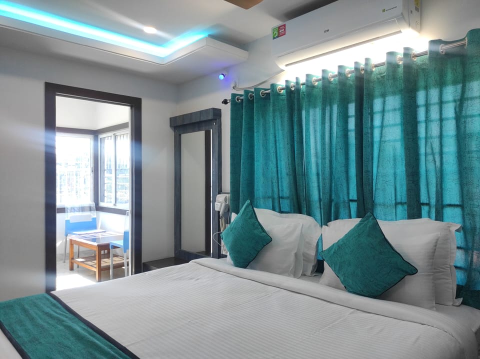 Premium Studio Suite | Free WiFi, bed sheets