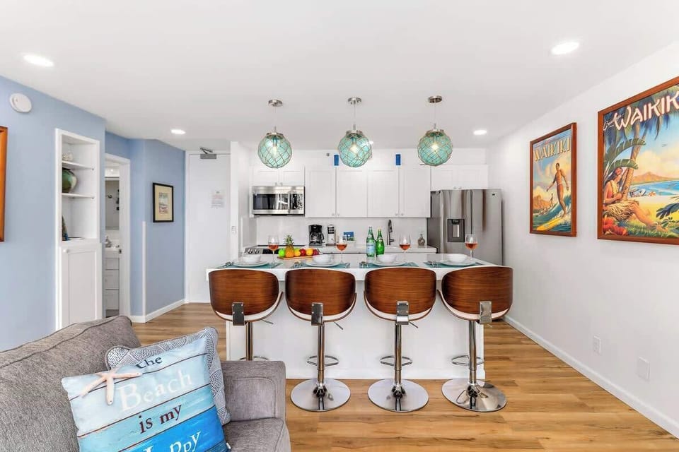 Dining area counter top for up to four people 